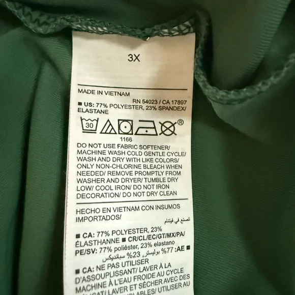 Old Navy Powersoft crop polo tank top - Picture 6 of 7